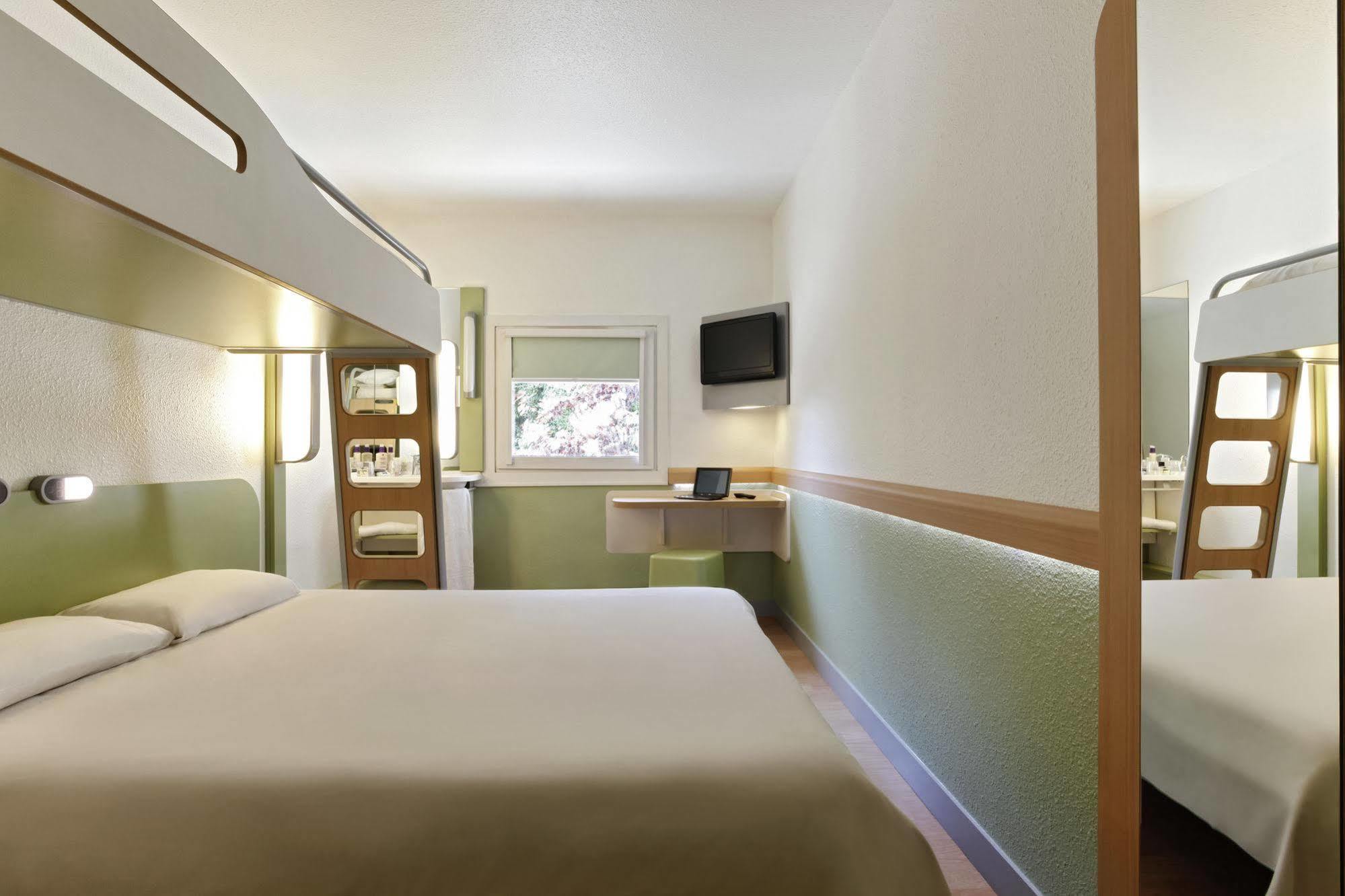 Ibis Budget Aix En Provence Est Le Canet Meyreuil Exterior photo